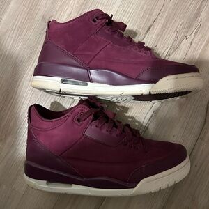 Jordan 3 Women's Burgundy Sneakers